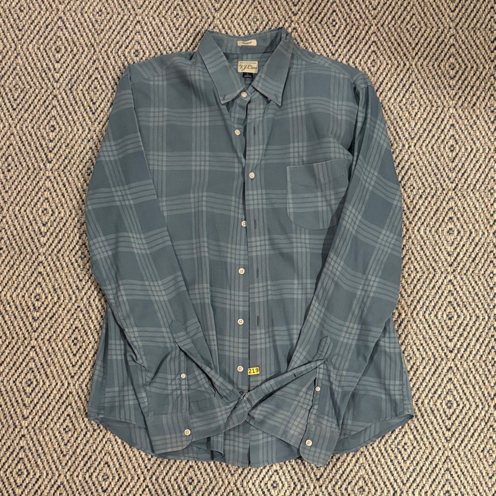 J. Crew Men's blue Checkered Button Down Shirt